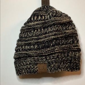 Knitted beanie